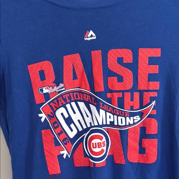 Blue Chicago Cubs 'Raise the Flag' T-Shirt - Picture 3 of 4